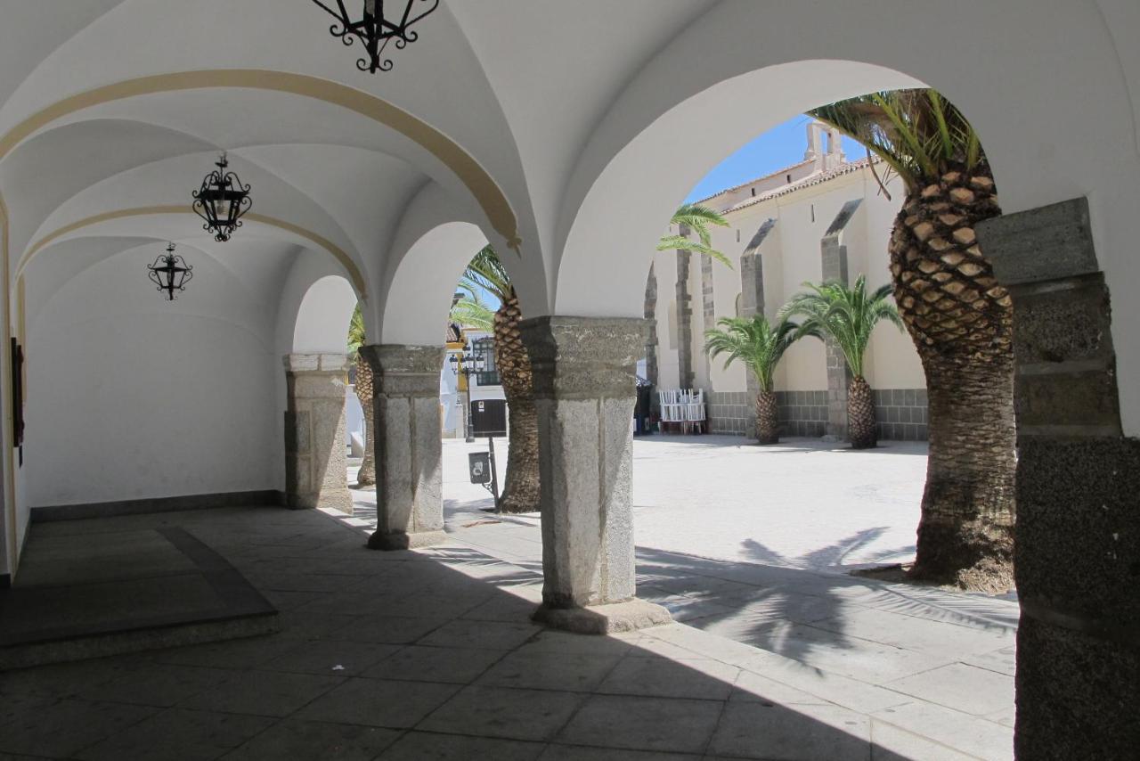 La Posada Medina de las Torres Exterior photo